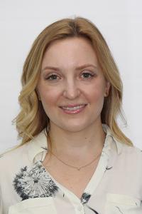 Mara Berta, DNP, MPH, RN, AGACNP-BC Profile Headshot